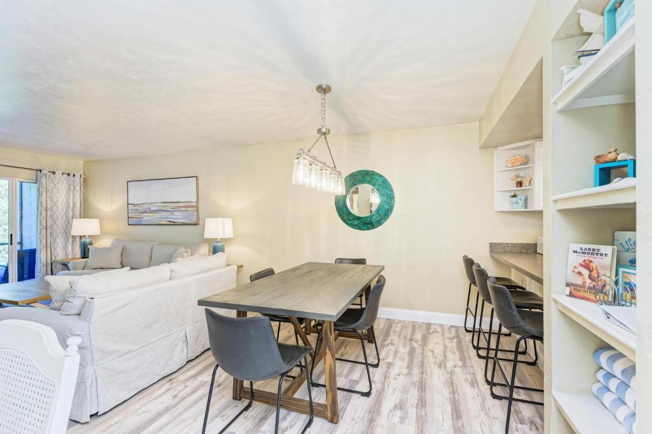 Anna Maria Island Runaway Tropical Dream-One Minute Walk To The Beach-Heated Pool Bradenton Beach Buitenkant foto