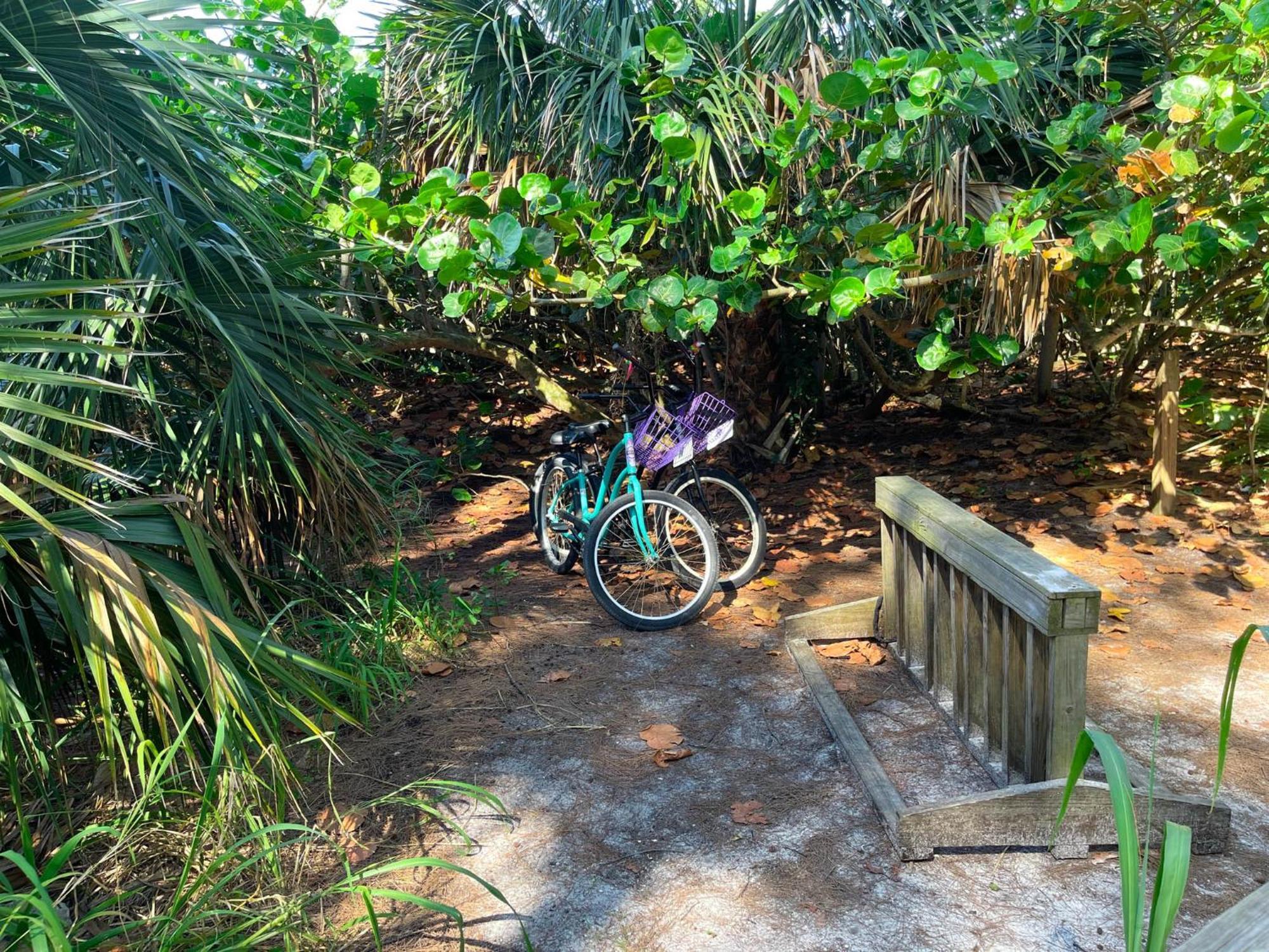 Anna Maria Island Runaway Tropical Dream-One Minute Walk To The Beach-Heated Pool Bradenton Beach Buitenkant foto