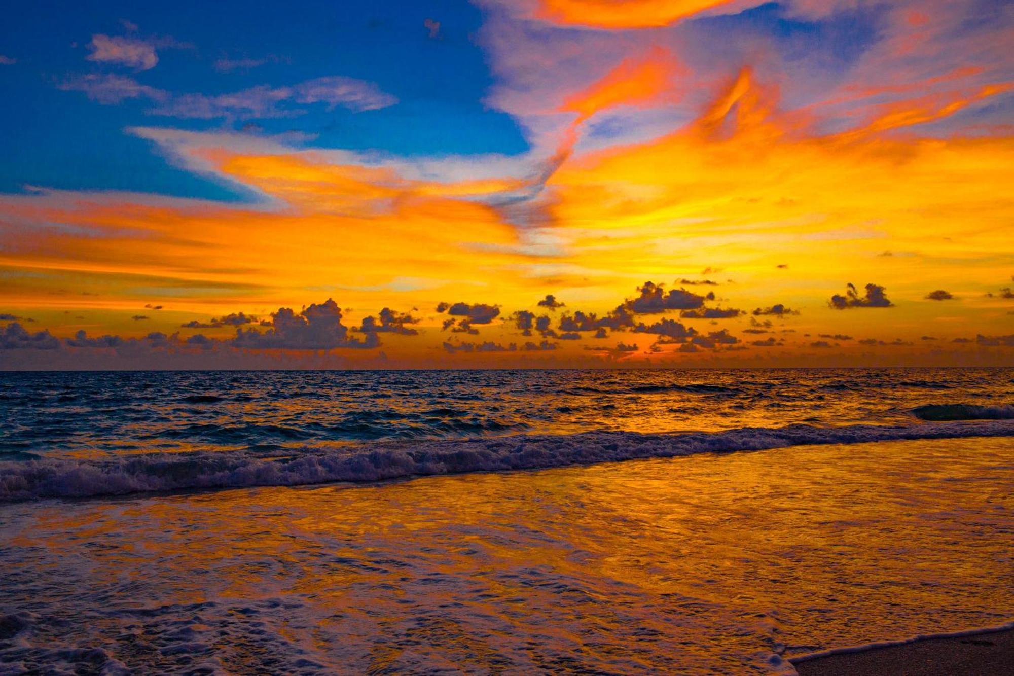 Anna Maria Island Runaway Tropical Dream-One Minute Walk To The Beach-Heated Pool Bradenton Beach Buitenkant foto