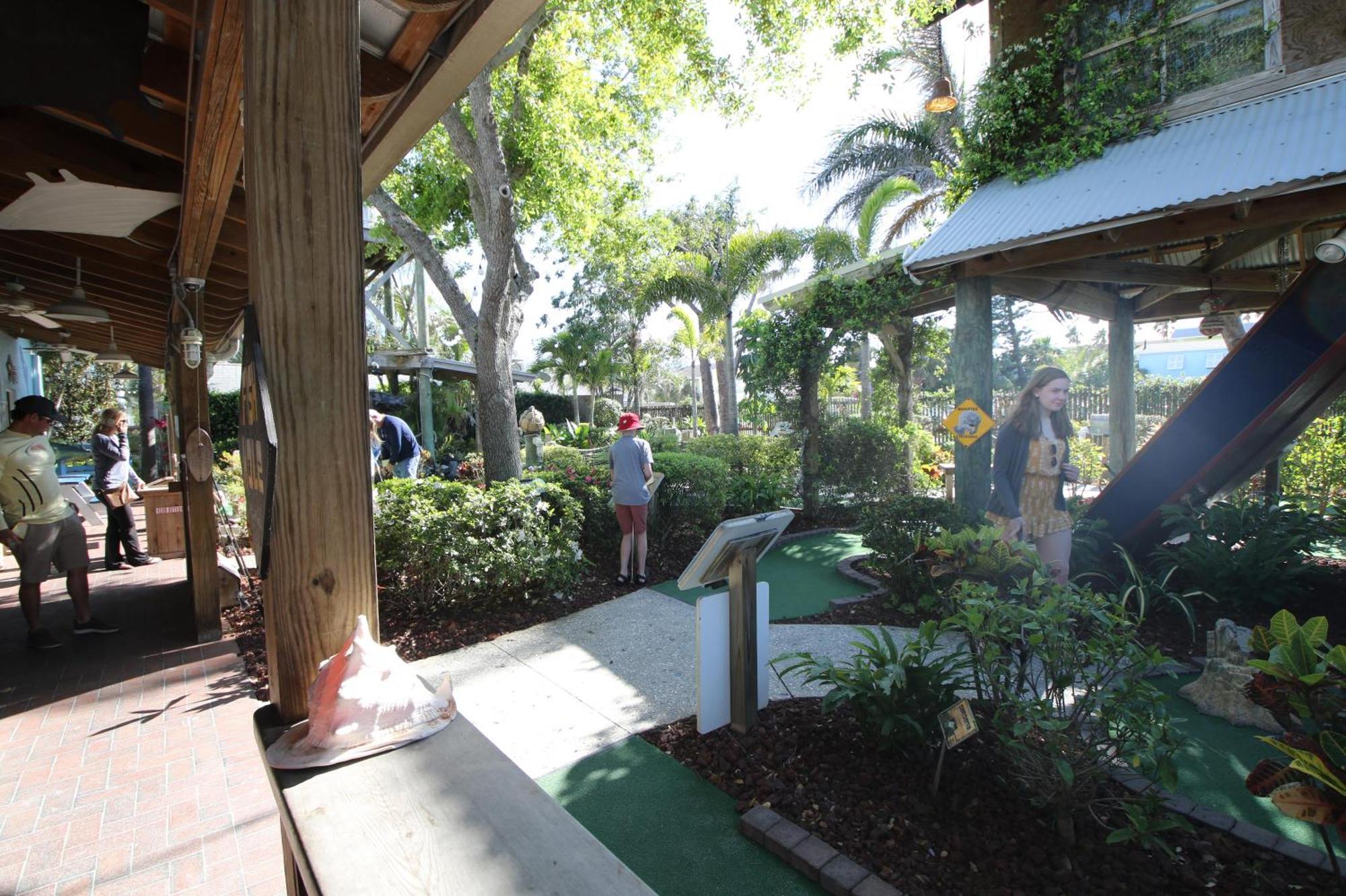 Anna Maria Island Runaway Tropical Dream-One Minute Walk To The Beach-Heated Pool Bradenton Beach Buitenkant foto